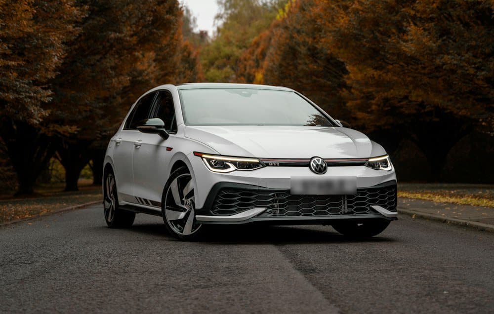 VW Golf 8, bijeli